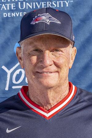 assistant coach - joe strain